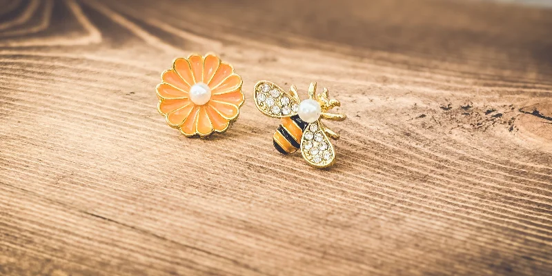 Pearl Dangle Earrings-Adorable Bumble Bee and Flower Earrings