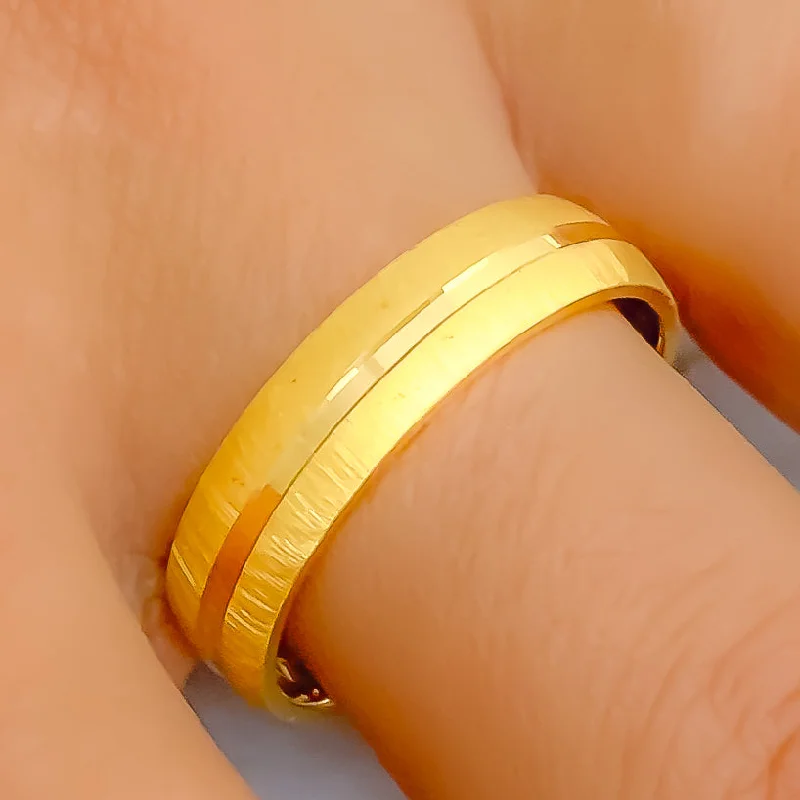 Delightful Striped Textured 22k Gold Band