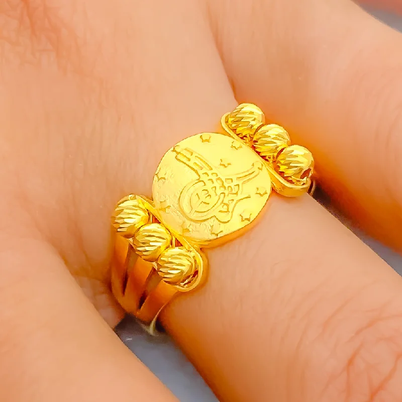 Rich Accented 22k Gold Ring