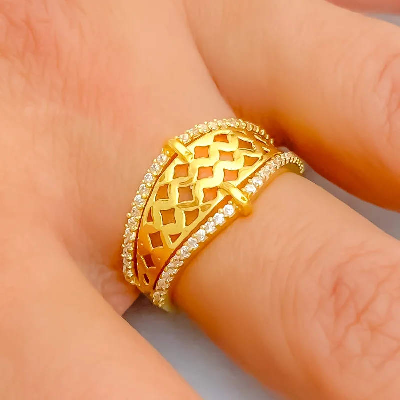 Elegant Decorative Tapering 22k Gold CZ Ring