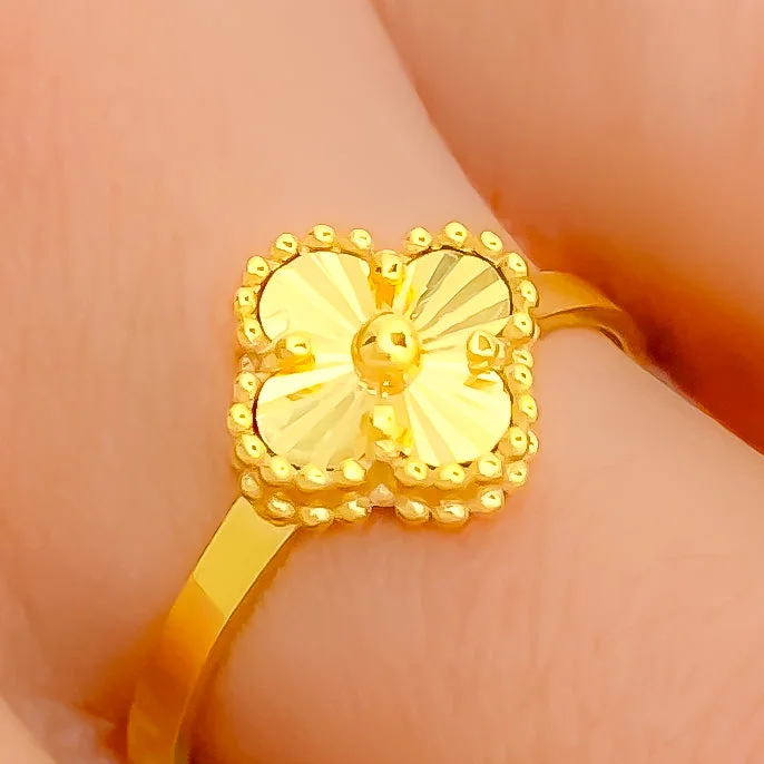 Eclectic Grandiose 21k Gold Clover Ring - Size 8