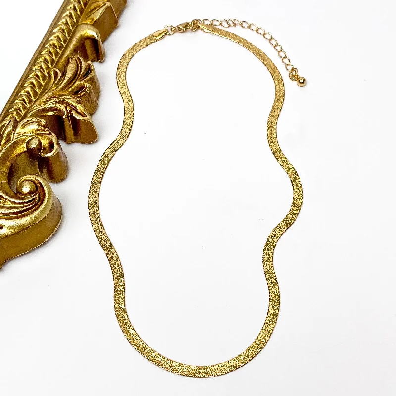 Textured 4mm Herringbone Chain Necklace in Gold Tone