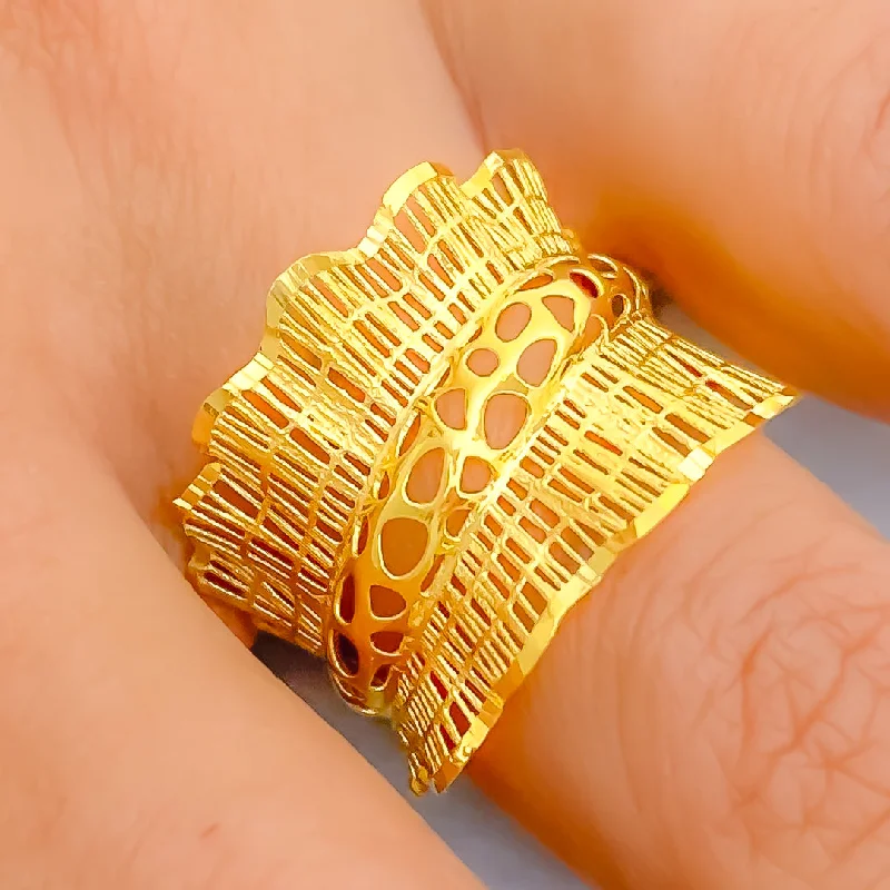 Dazzling Mesh 21k Gold Ring