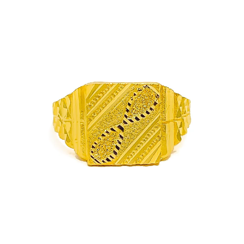 Palatial Elegant Men's 22k Gold Ring