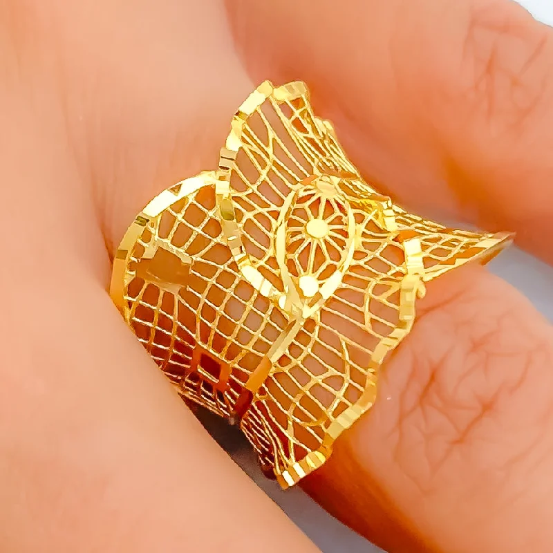 Captivating Elevated Filigree 21k Gold Ring