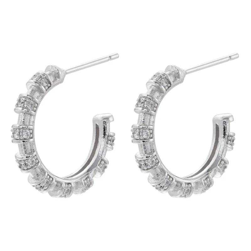 White Gold Color White Diamond 1 Pair