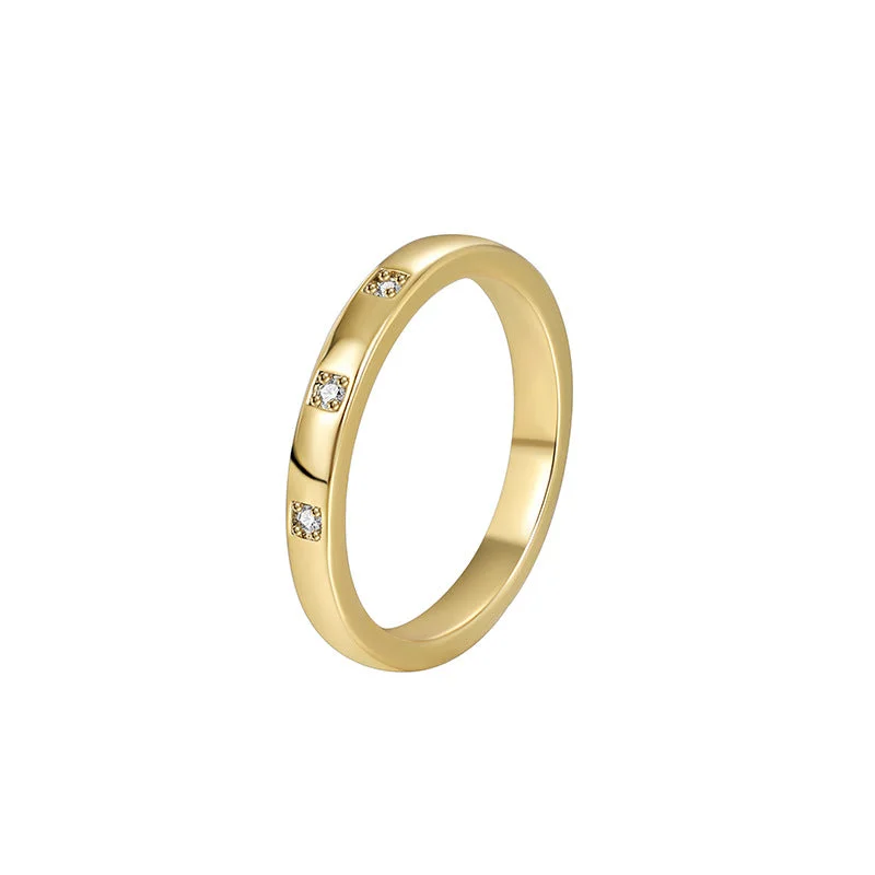 Gold Three Diamond Ring