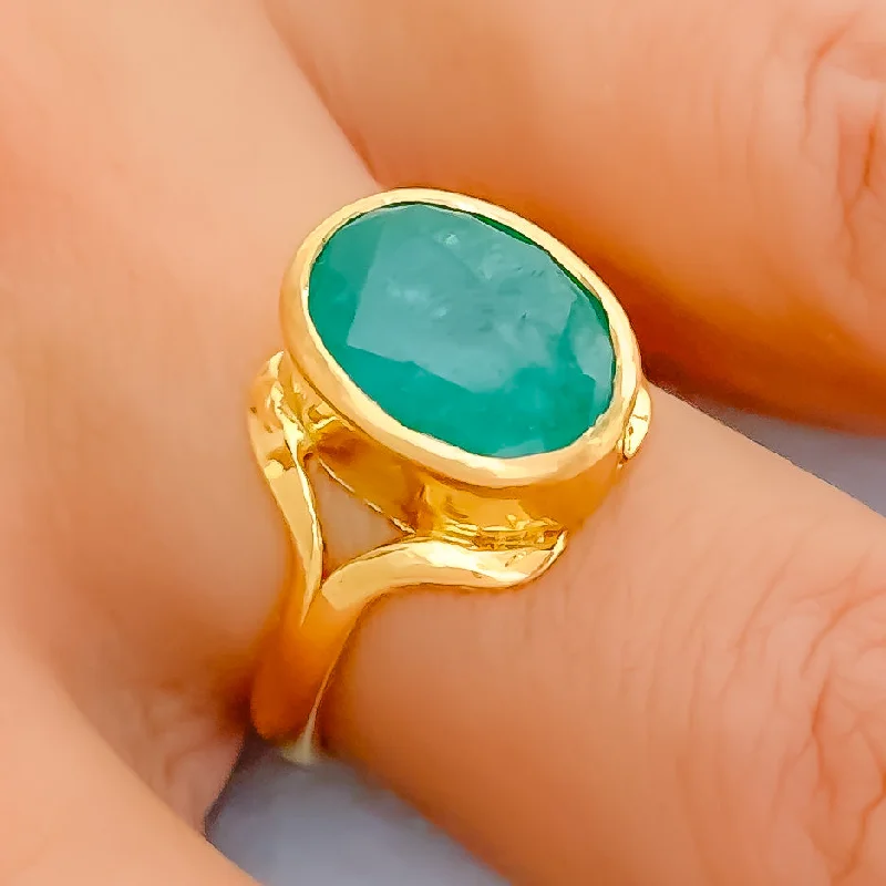 Grand Elevated 22K Gold 4.5CT Emerald Ring