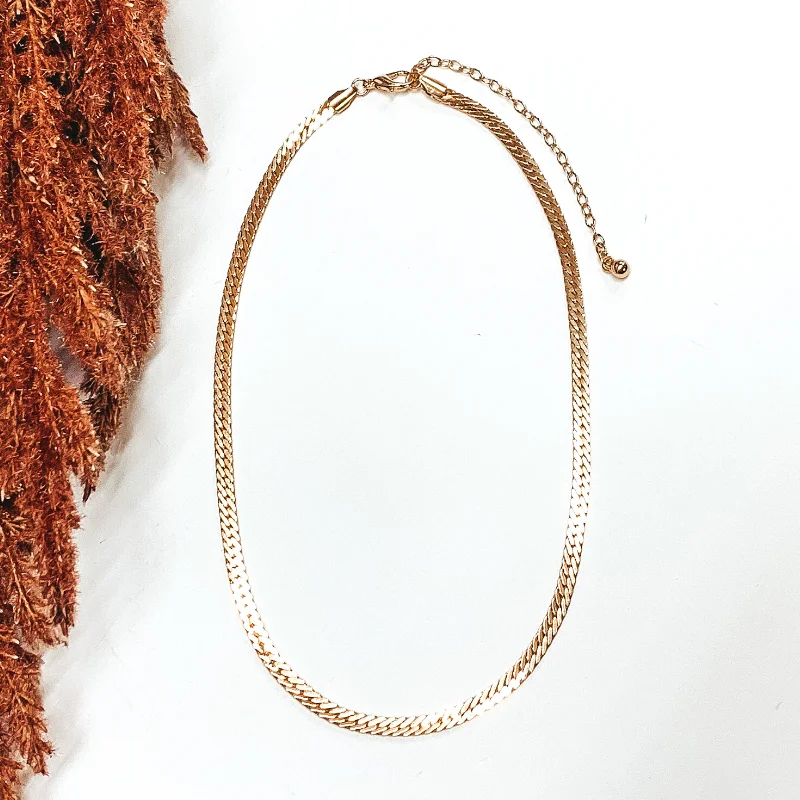 Simple Flat Herringbone Chain Necklace in Gold Tone