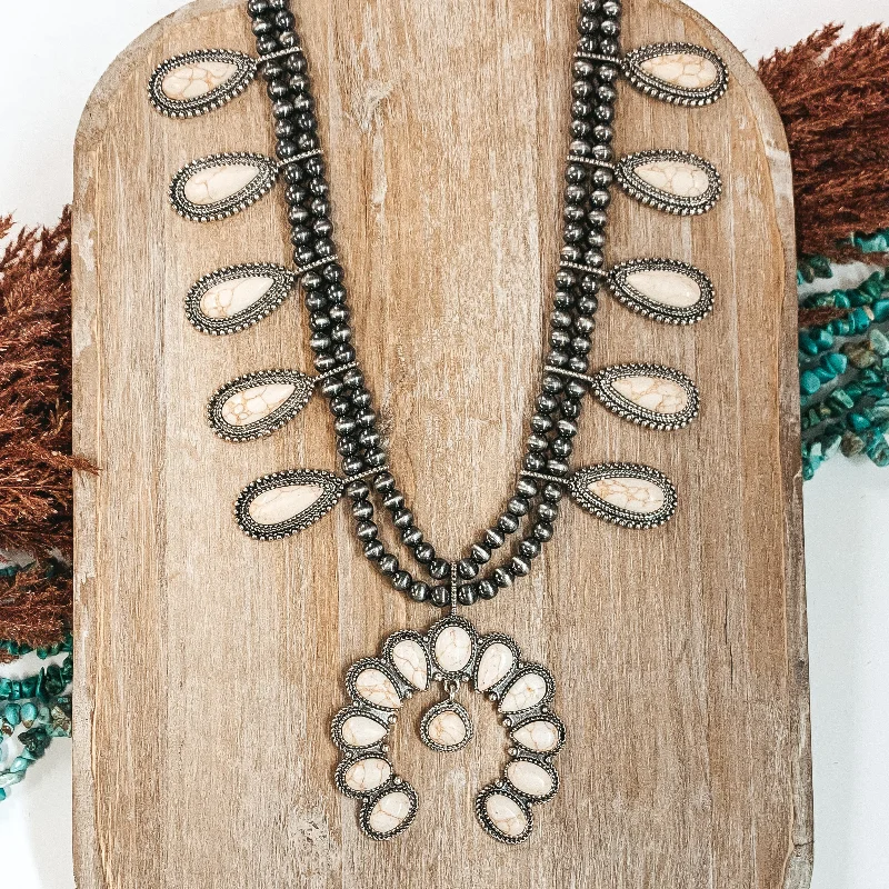 She's Gone Country Necklace in Ivory