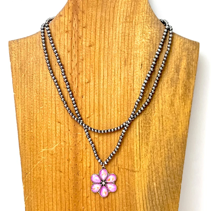 Bourbon Blooms Faux Navajo Pearl Necklace in Pink and Silver Tone