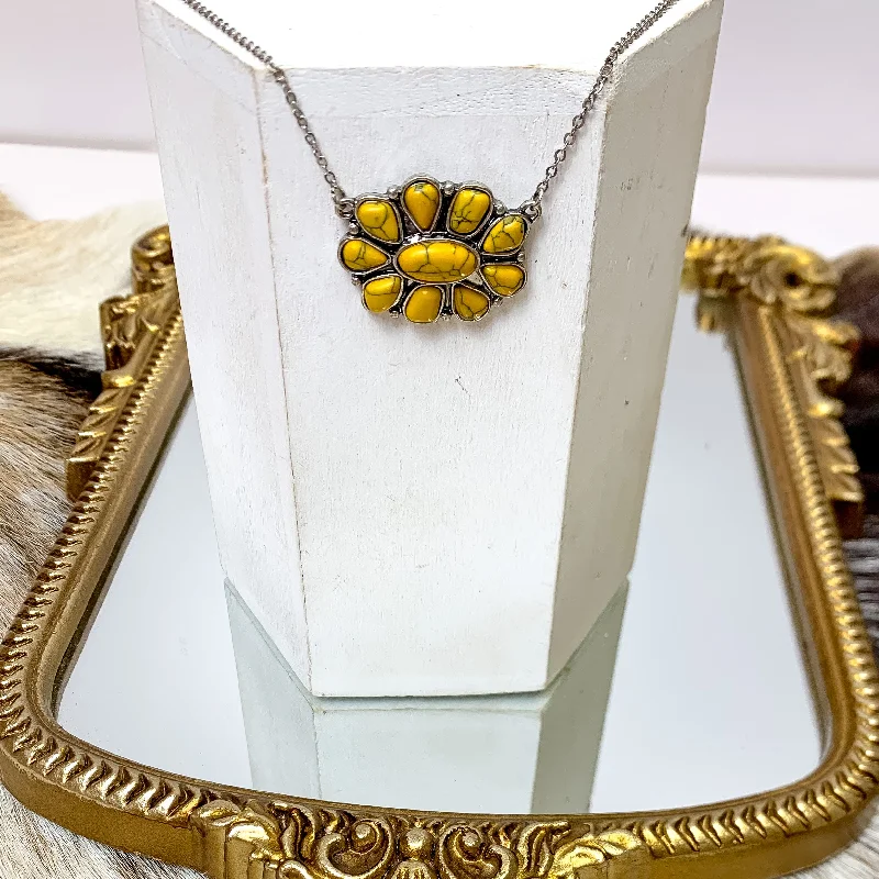 Mini Concho Necklace in Yellow