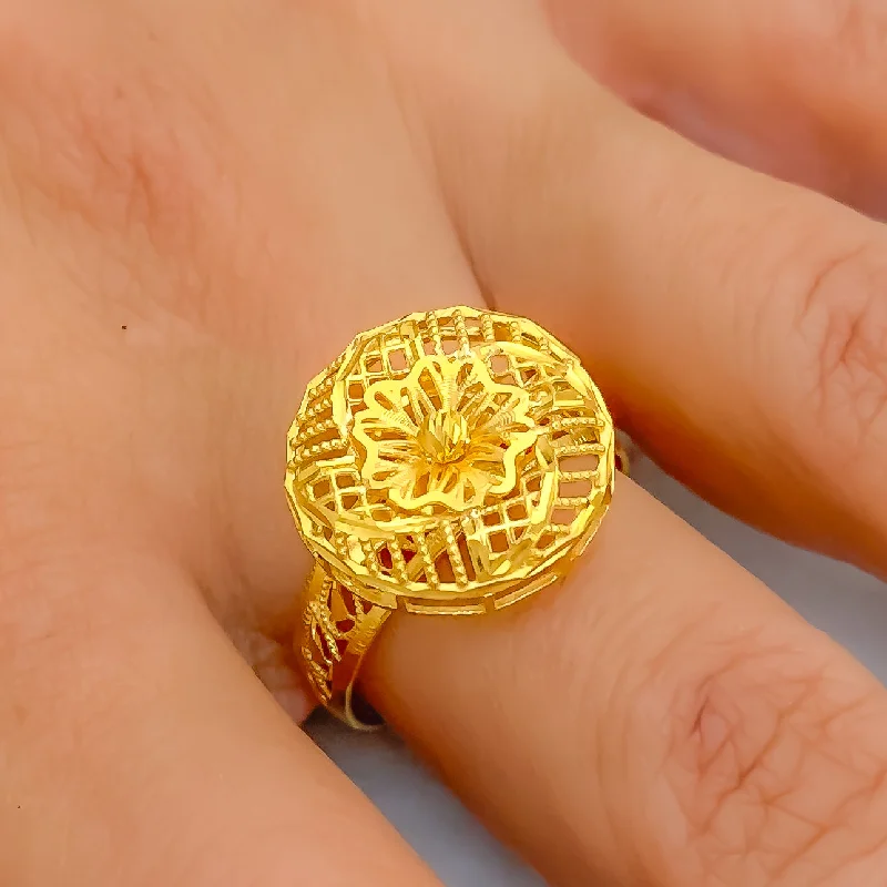 Round Stately 21k Gold Ring