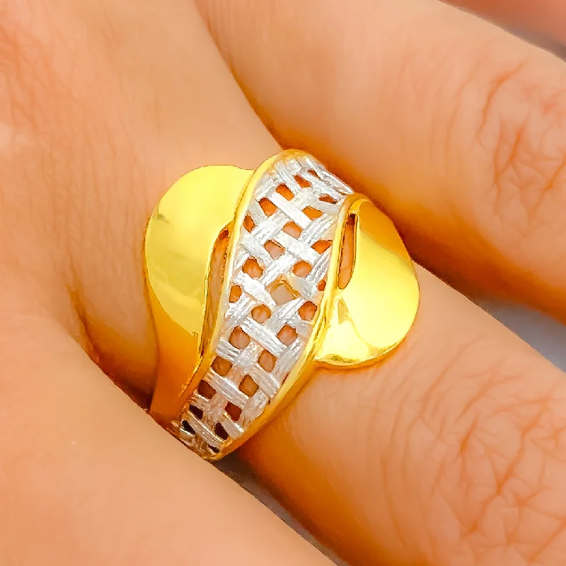 Mod Netted Two-Tone 22k Gold Ring